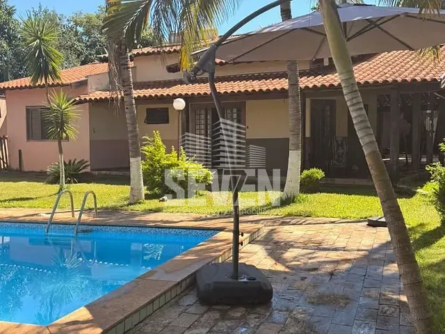 Casa com 400m² 5 quartos e 4 banheiros, à venda, no bairro Vale do Igapó em Bauru