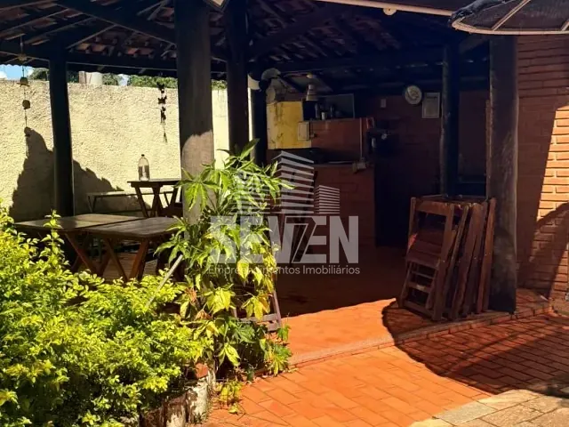 Casa com 400m² 5 quartos e 4 banheiros, à venda, no bairro Vale do Igapó em Bauru