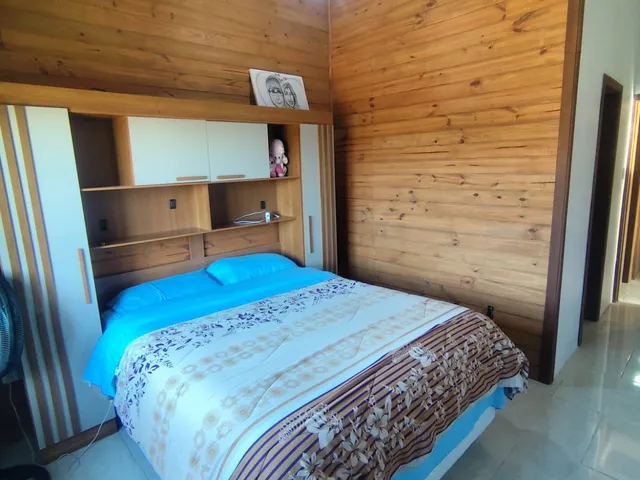 Casa 2 quartos e 1 banheiro, à venda, no bairro Laranjal em Pelotas
