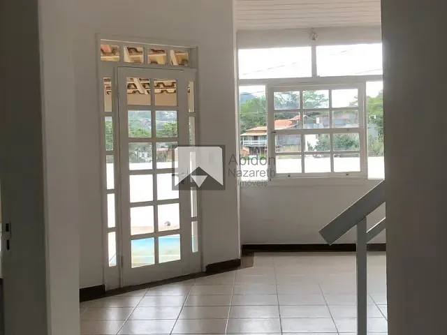 Casa com 460m² 4 quartos e 1 banheiro, à venda ou para alugar, no bairro Engenho do Mato em Niterói