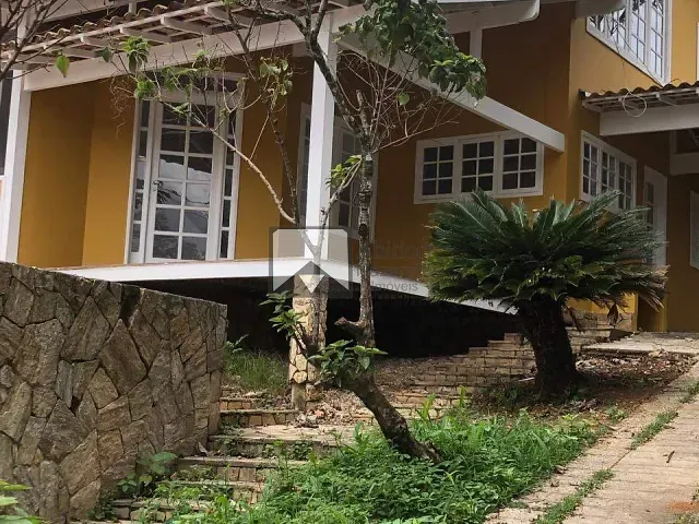 Casa com 460m² 4 quartos e 1 banheiro, à venda ou para alugar, no bairro Engenho do Mato em Niterói