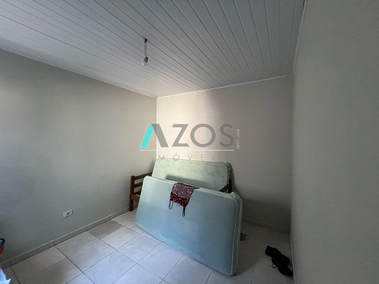 Casa à venda com 2 quartos, 50m² - Foto 4