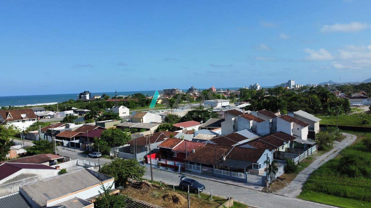 Casa à venda com 2 quartos, 50m² - Foto 21