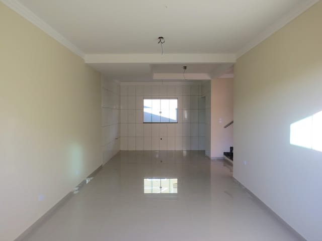 Casa com 200m² 3 quartos e 3 banheiros, à venda, no bairro Jardim Carvalho em Ponta Grossa