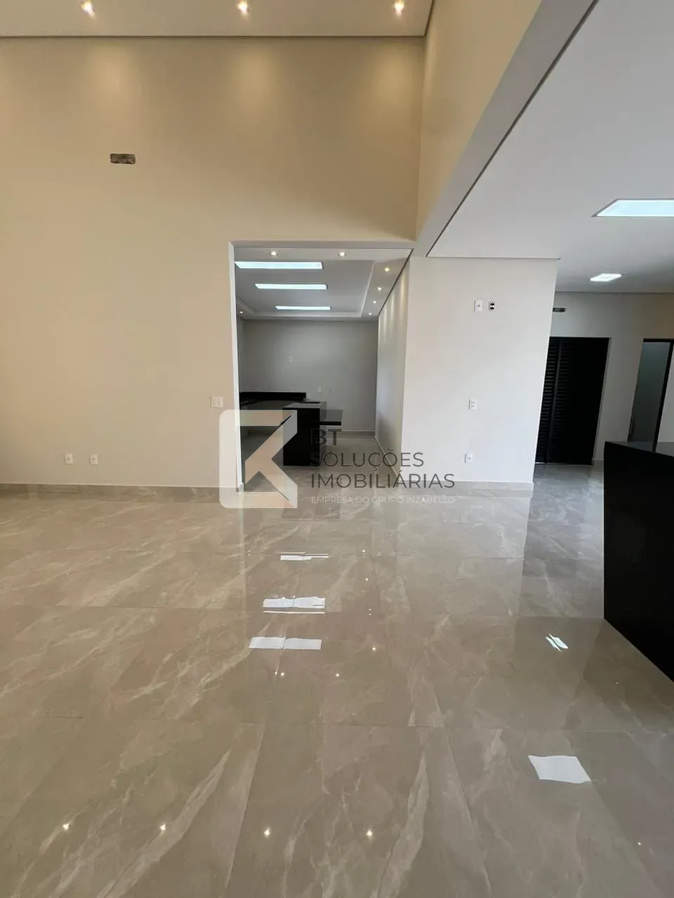 Casa, 3 quartos, 205 m² - Foto 4