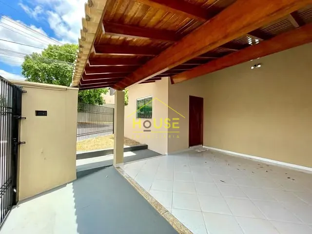 Casa com 260m² 5 quartos e 2 banheiros, à venda, no bairro Vila América em Votuporanga