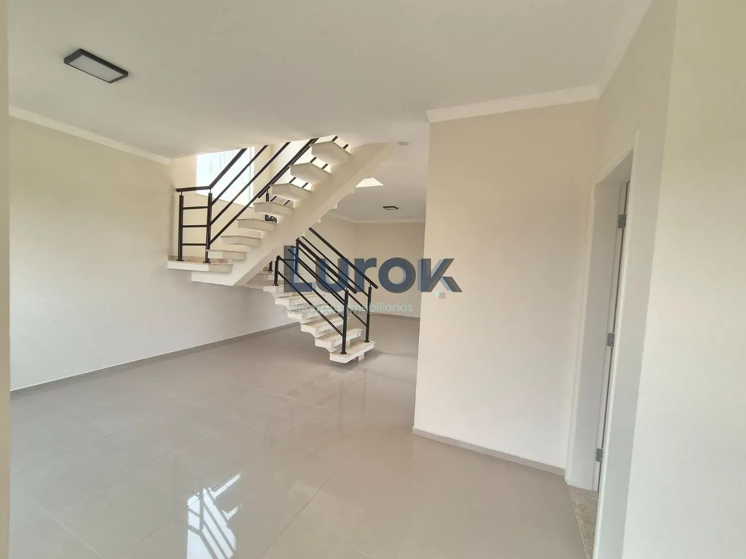 Casa, 3 quartos, 190 m² - Foto 2