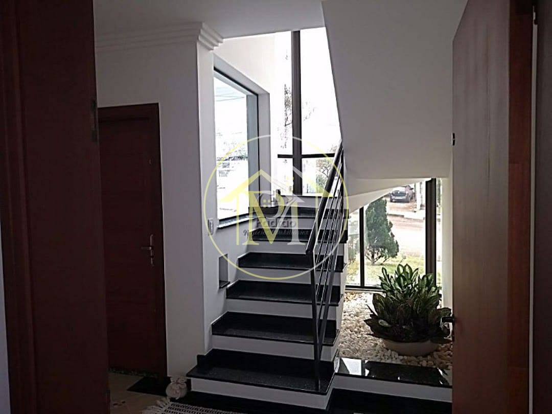 Casa à venda com 3 quartos, 560m² - Foto 8