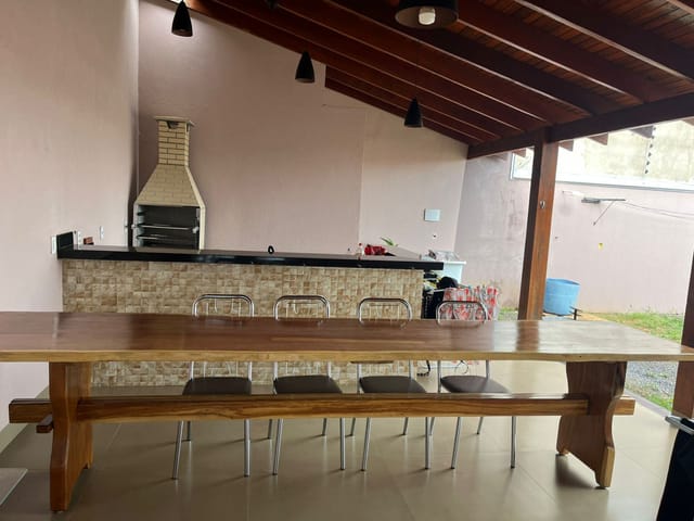 Casa com 300m² 3 quartos e 1 banheiro, à venda, no bairro Jardim Monte Carlo em Sinop
