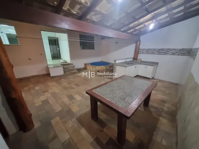 Casa 3 quartos e 2 banheiros, à venda, no bairro Jardim Floresta em Lavras