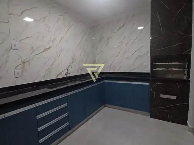 Casa com 180m² 3 quartos e 2 banheiros, à venda, no bairro Jardim Antártica em Ribeirão Preto
