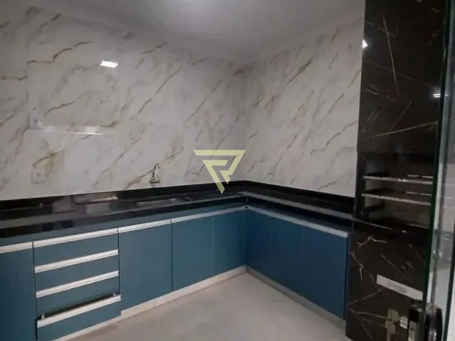 Casa com 180m² 3 quartos e 2 banheiros, à venda, no bairro Jardim Antártica em Ribeirão Preto