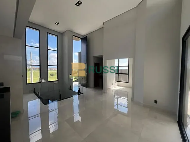 Casa com 540m² 3 quartos e 5 banheiros, à venda, no bairro Sapé 1 em Caçapava