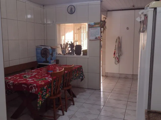 Casa 4 quartos e 2 banheiros, à venda, no bairro Fragata em Pelotas