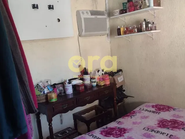 Casa 4 quartos e 2 banheiros, à venda, no bairro Fragata em Pelotas