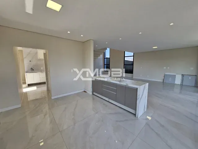 Casa com 656m² 3 quartos e 4 banheiros, à venda, no bairro Loteamento Residencial e Comercial Horto Florestal em Jundiaí