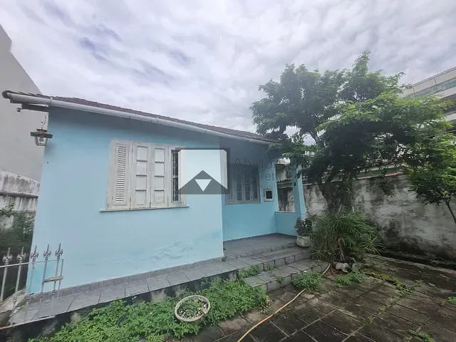 Casa com 372m² 3 quartos e 2 banheiros, à venda, no bairro São Francisco em Niterói