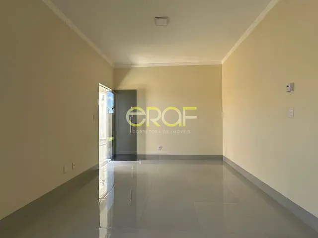 Casa 3 quartos e 2 banheiros, à venda, no bairro Rosa Maria em Formosa