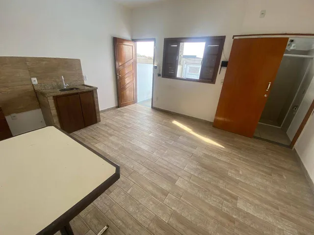 Casa 1 quarto e 1 banheiro, para alugar, no bairro São Vicente em Itajaí