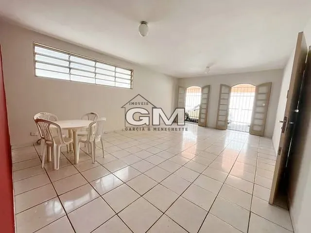 Casa com 330m² 4 quartos e 2 banheiros, à venda, no bairro Jardim Paulista em Ribeirão Preto
