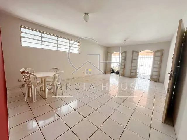 Casa com 330m² 4 quartos e 2 banheiros, à venda, no bairro Jardim Paulista em Ribeirão Preto