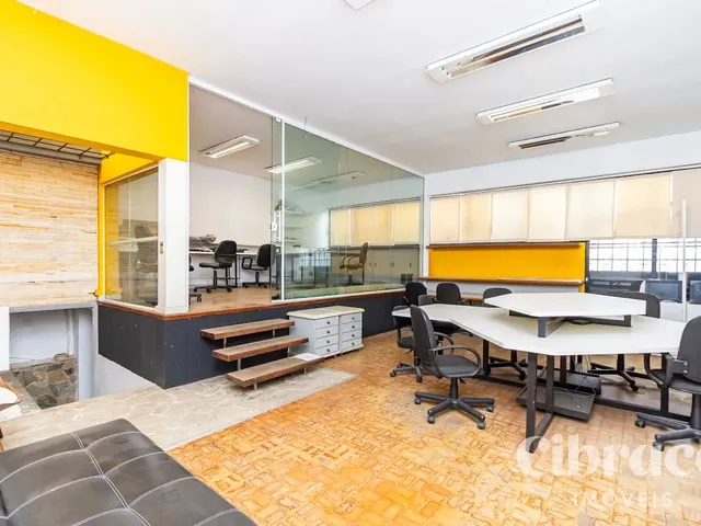 Casa à venda, no bairro São Francisco em Curitiba