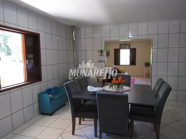Casa com 733m² 3 quartos e 2 banheiros, à venda, no bairro Do Estudante em Ipira