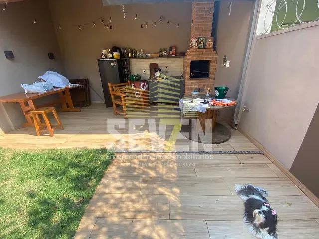 Casa com 130m² 3 quartos e 2 banheiros, à venda, no bairro Jardim Ouro Verde em Bauru