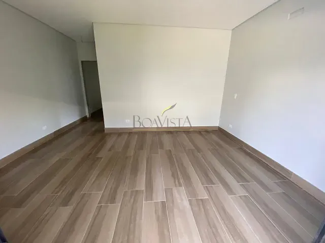 Casa 4 quartos e 2 banheiros, à venda, no bairro Jardim Colonial em Atibaia