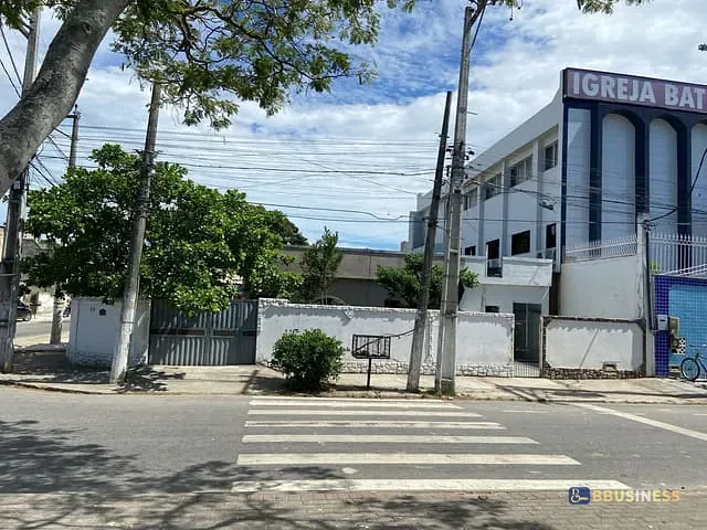 Casa com 255m² 3 quartos e 2 banheiros, à venda, no bairro Parque Aurora em Campos dos Goytacazes