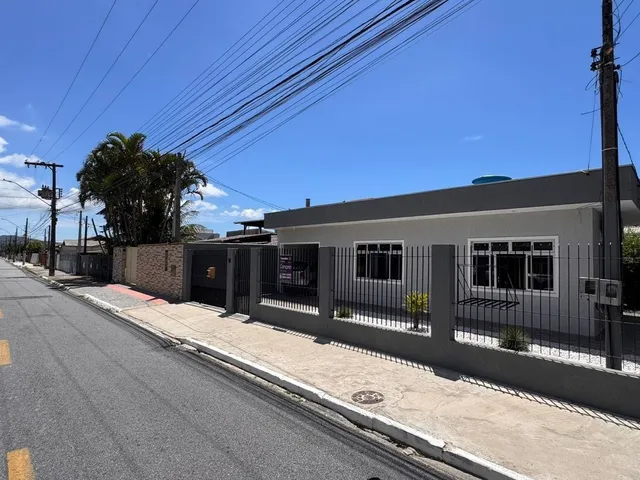 Casa 2 quartos e 1 banheiro, para alugar, no bairro Cordeiros em Itajaí