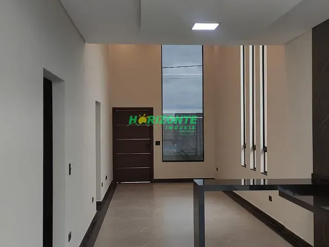 Casa com 250m² 3 quartos e 3 banheiros, à venda, no bairro Loteamento Fazenda Ronda	 em São José dos Campos