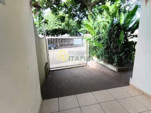 Casa para alugar, no bairro Aeroporto em Londrina