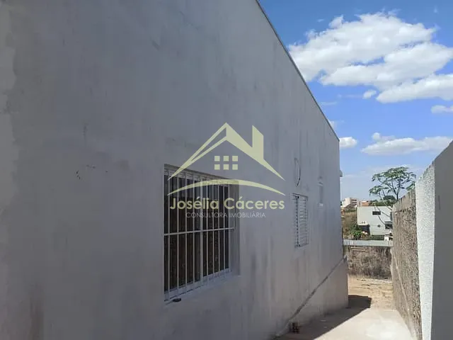 Casa com 346m² 3 quartos e 2 banheiros, à venda, no bairro Parque Residencial Tropicalville em Cuiabá