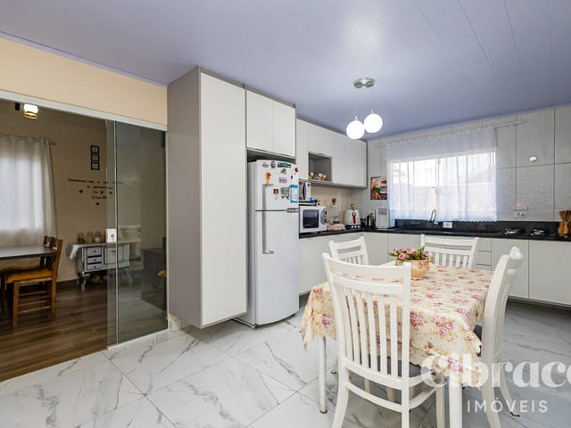 Casa 3 quartos e 2 banheiros, à venda, no bairro Jardim Esmeralda em Piraquara