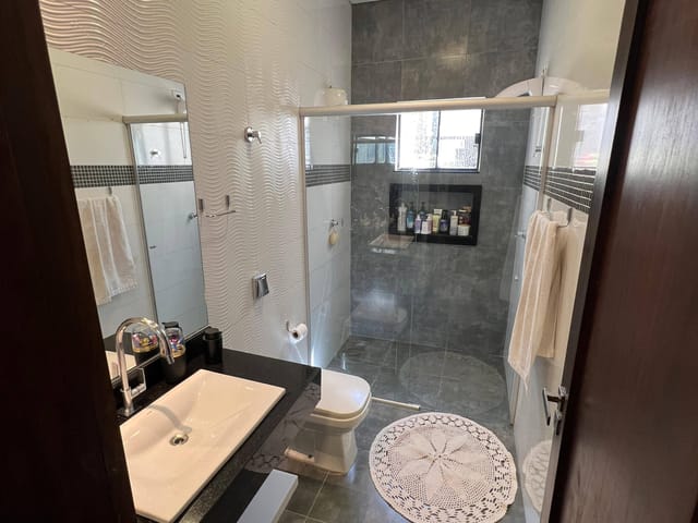 Casa com 336m² 3 quartos e 1 banheiro, à venda, no bairro Jardim das Itaúbas em Sinop