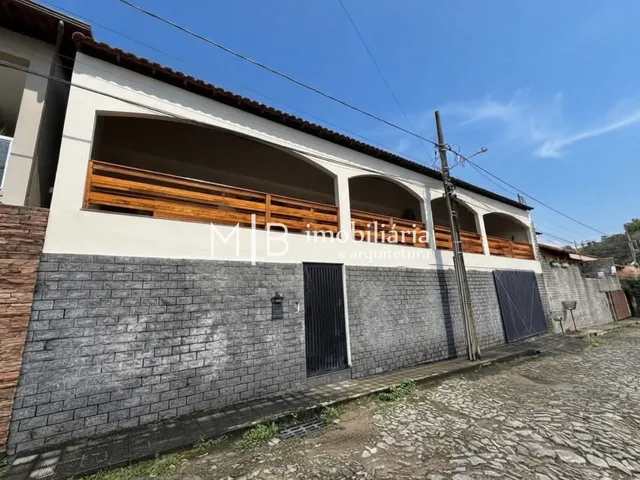 Casa 3 quartos e 3 banheiros, à venda, no bairro Bela Vista em Cataguases