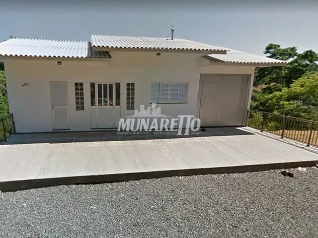Casa com 3400m² 4 quartos e 2 banheiros, à venda, no bairro Centro em Piratuba