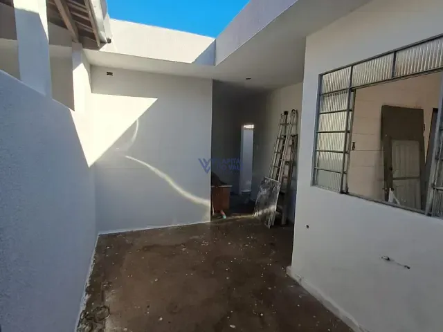 Casa 5 quartos e 3 banheiros, à venda, no bairro Jardim Ismênia em São José dos Campos
