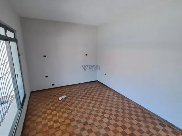 Casa 5 quartos e 3 banheiros, à venda, no bairro Jardim Ismênia em São José dos Campos