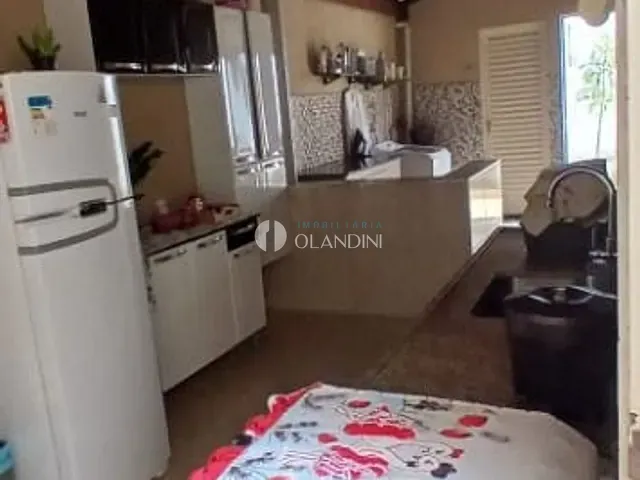 Casa com 200m² 2 quartos e 2 banheiros, à venda, no bairro Jardim Bela Vista em Artur Nogueira