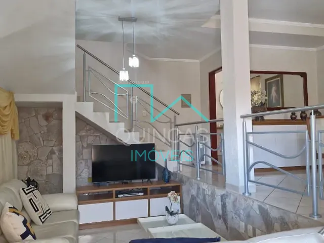 Casa com 195m² 3 quartos e 2 banheiros, à venda, no bairro Jardim Tannus em Jundiaí
