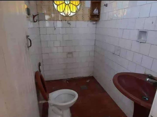 Casa 2 quartos e 1 banheiro, à venda, no bairro Centro em Pelotas