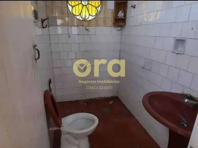 Casa 2 quartos e 1 banheiro, à venda, no bairro Centro em Pelotas