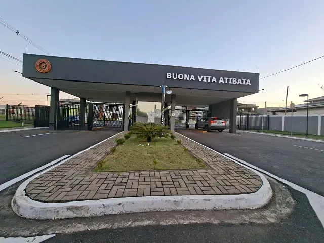 Casa com 360m² 3 quartos e 4 banheiros, à venda ou para alugar, no bairro Rio Abaixo em Atibaia