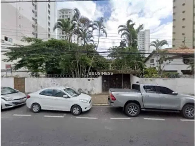 Casa com 4200m², à venda, no bairro Centro em Campos dos Goytacazes