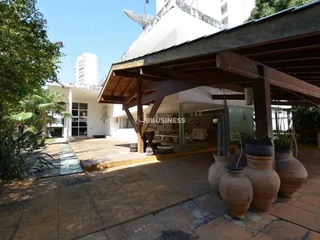Casa com 4200m², à venda, no bairro Centro em Campos dos Goytacazes