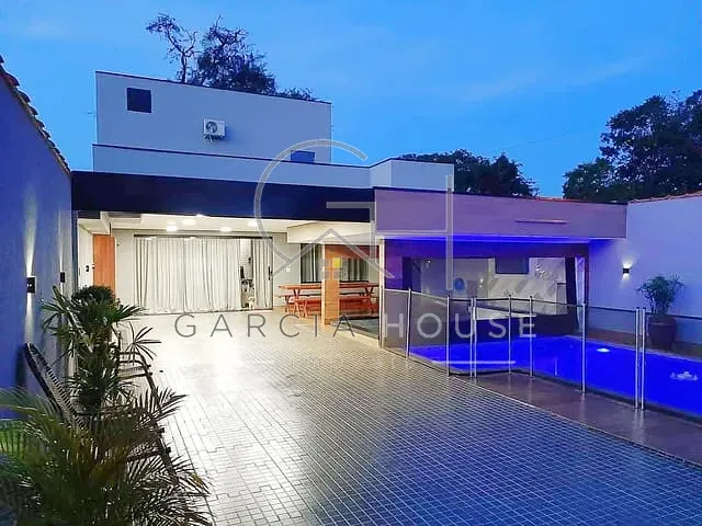 Casa com 275m² 2 quartos e 4 banheiros, à venda, no bairro Jardim das Américas  em São Simão