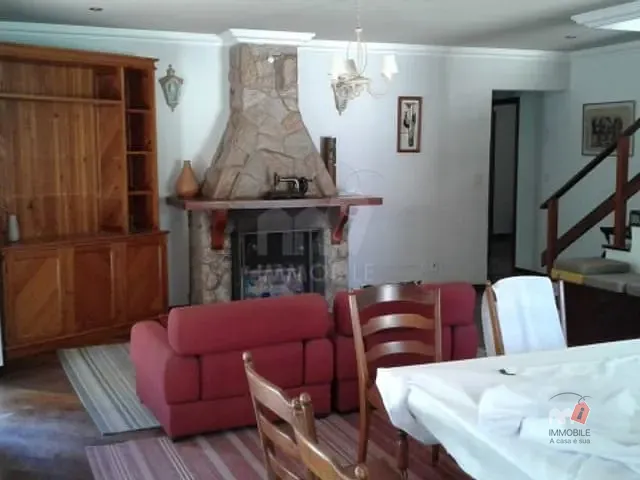 Casa com 3433m², à venda, no bairro Araras em Petrópolis