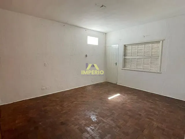 Casa com 537m², para alugar, no bairro Centro em Salto